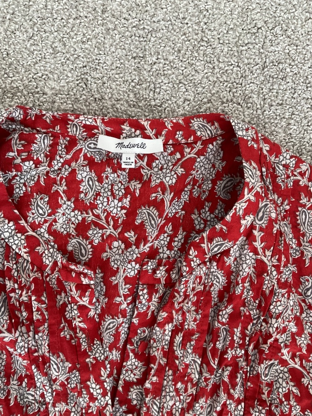 Madewell Pintucked Puff-Sleeve Midi Dress in Floral, size 14 - Picture 3 of 5